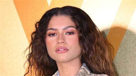 Zendaya Celebrated Her 27th Birthday In Tiny Bejeweled Bra and。